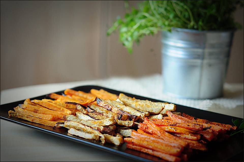 Frytki z selera, marchewki i batatów prosto z pieca!