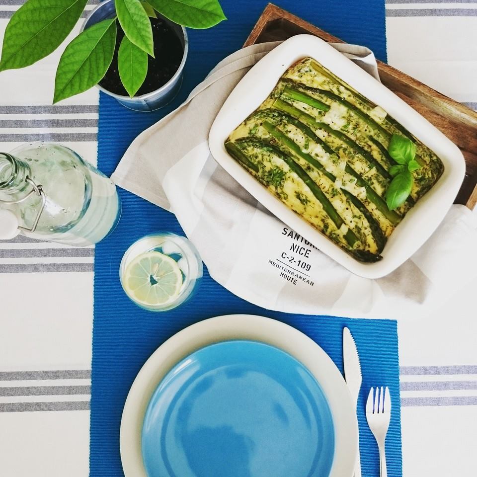 Instagram viola_okiem_dietetyka pieczony omlet ze szparagami i serkiem wiejskim