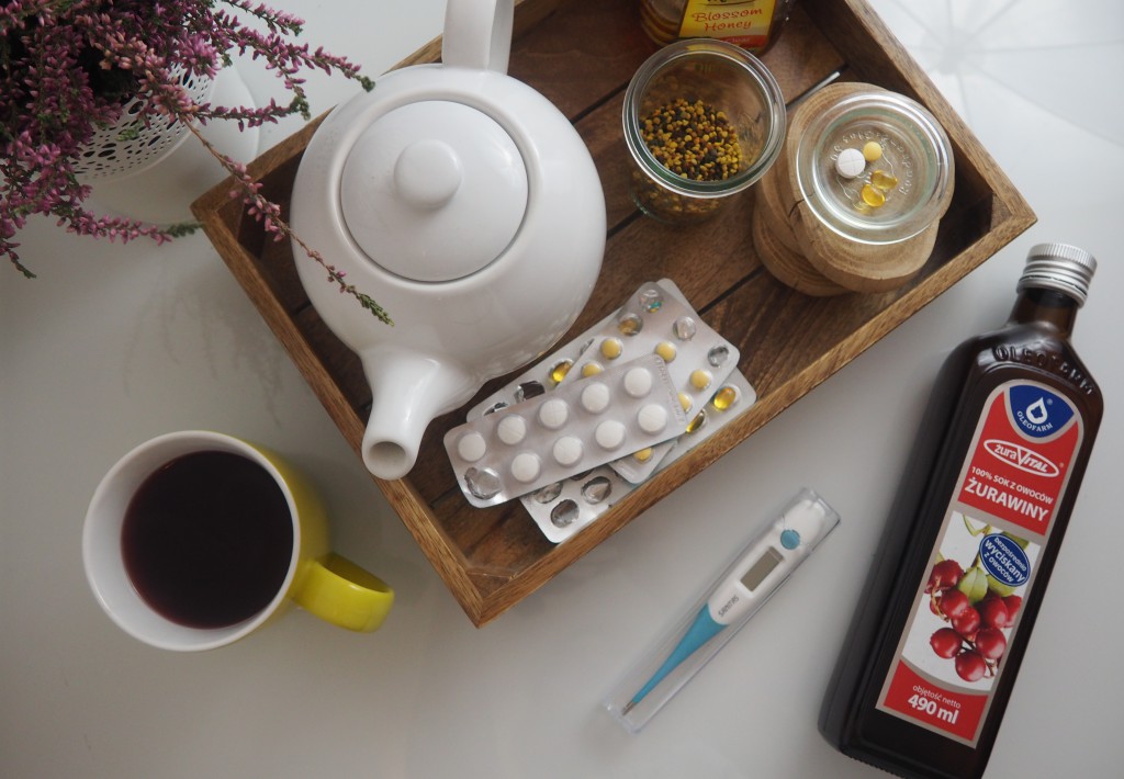 herbata z miodem i malinami - dieta podczas przeziębienia