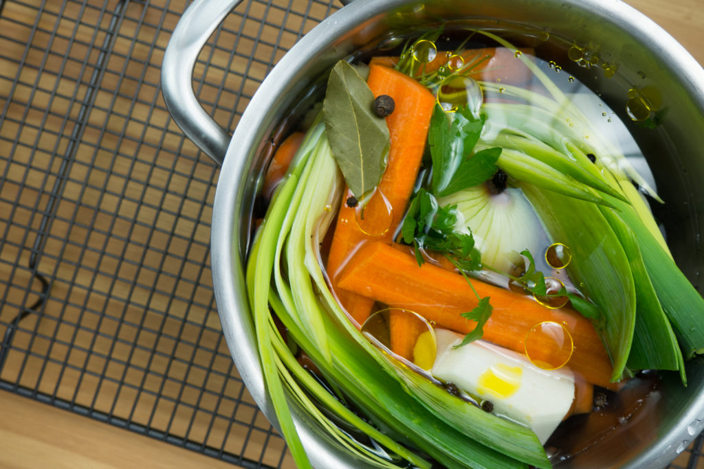 bulion warzywny - baza do niemal każdej dobrej zupy