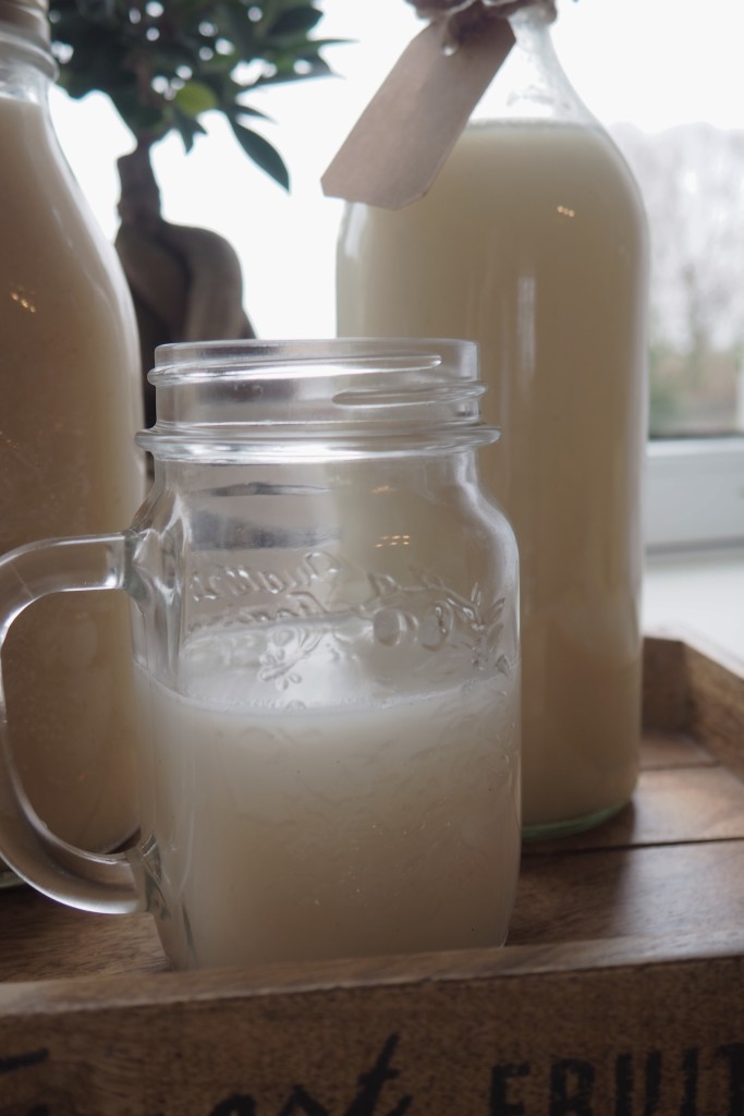 mleko owsiane domowej roboty