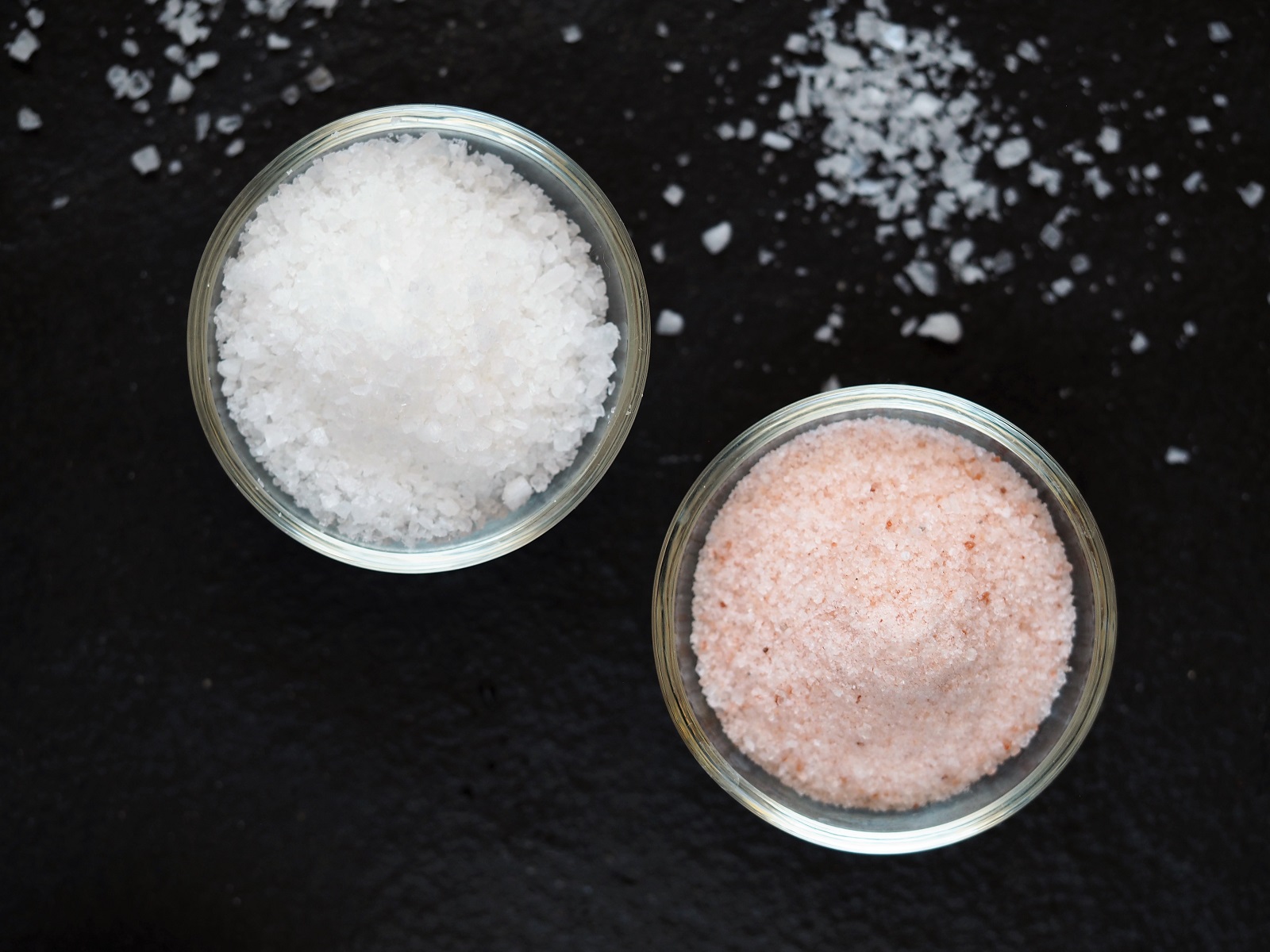 Odrobina soli to często zbawienny dodatek dla smaku i wartości soku warzywnego