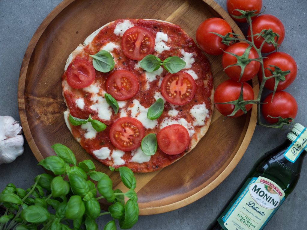 dieta redukcyjna 1500 kcal - pizza z patelni