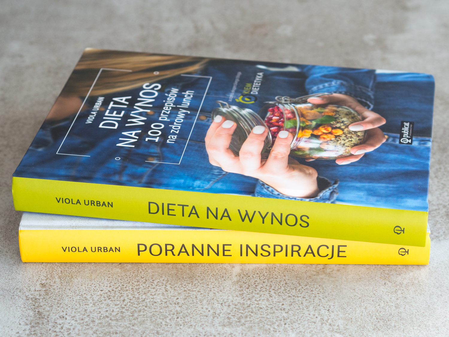 Sałatka z komosy ryżowej, batatu i ciecierzycy – przepis z książki „Dieta na Wynos”